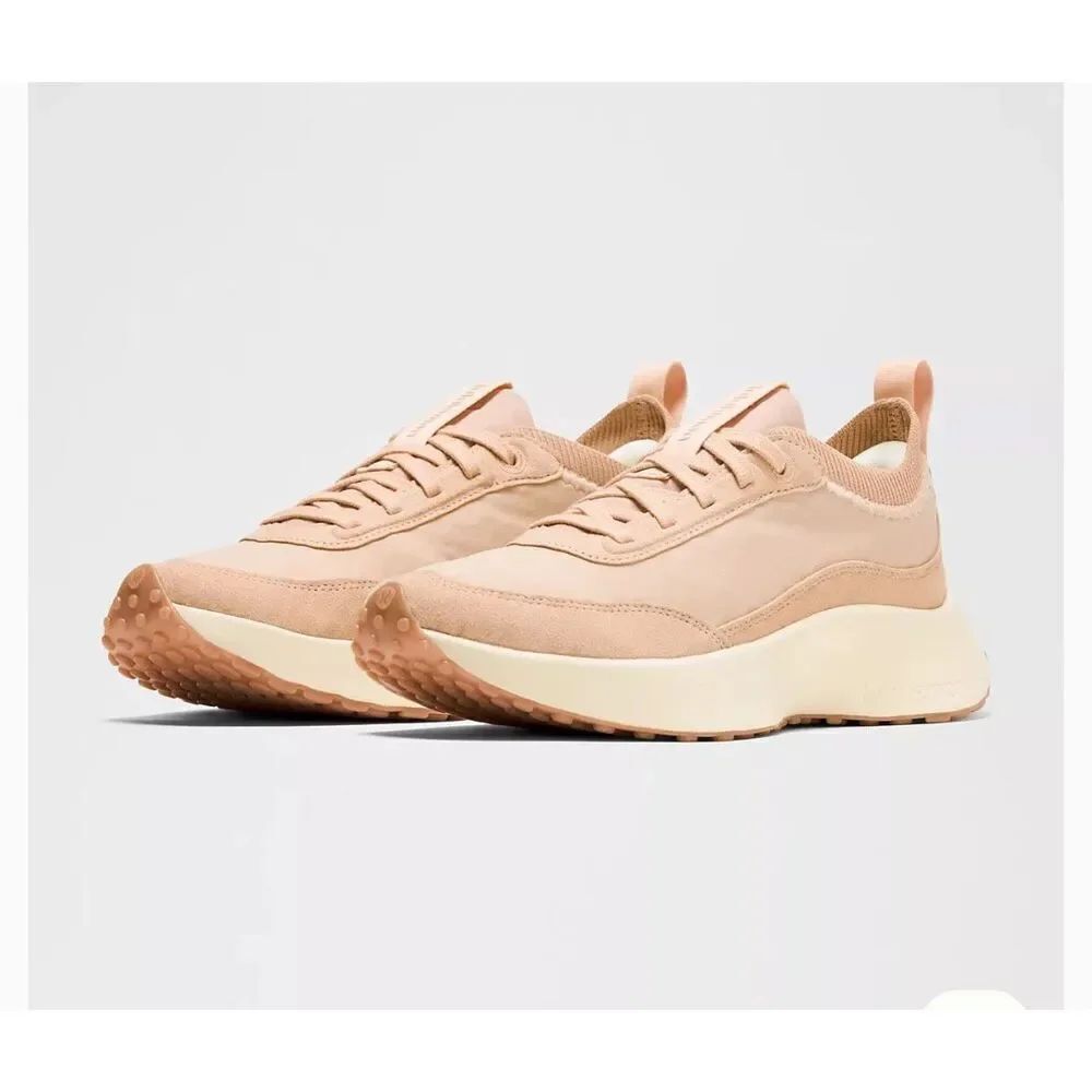 Lululemon Women's CrossCity Sneaker 10.5